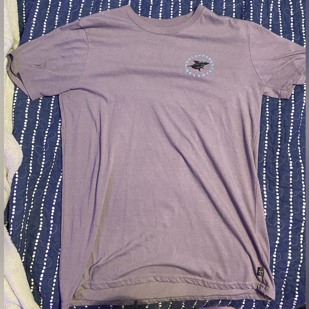 Maui and Sons Tee. Standard Fit